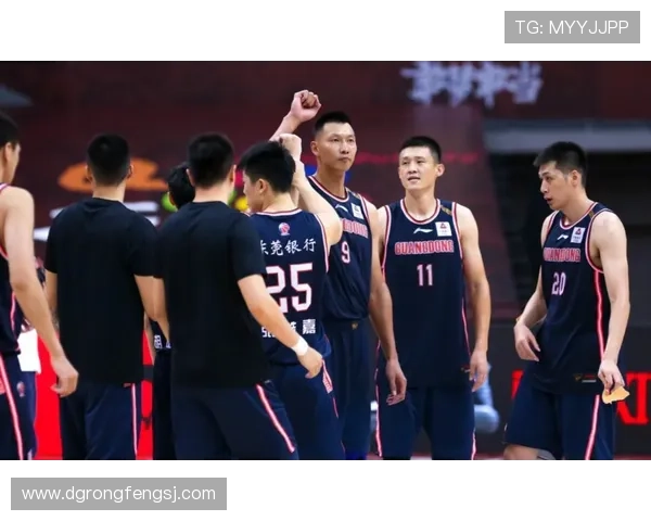 成都飞盘队在极限运动联赛中以76分稳居积分榜首位